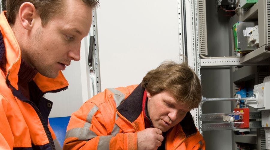 5 Reasons to Hire an Electrical Apprentice