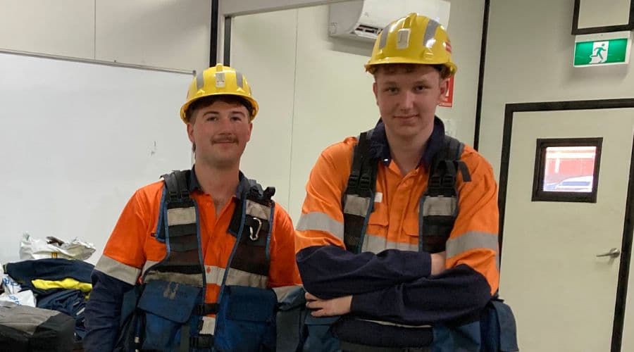 benefits of a school based apprenticeship